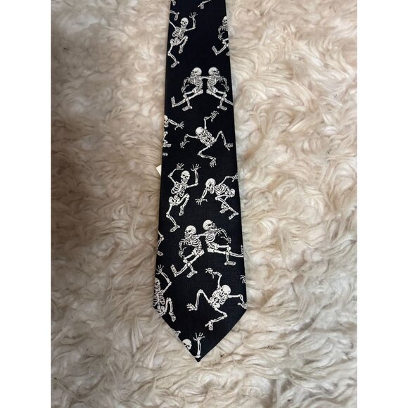 NWT NOS Addiction Dancing Skeletons Tie Necktie Halloween - Picture 1 of 7
